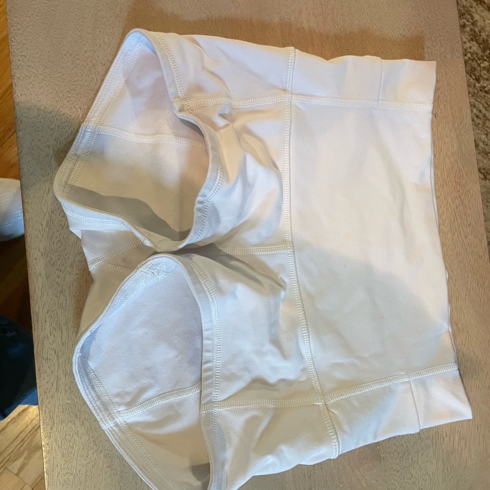 Lululemon booty shorts